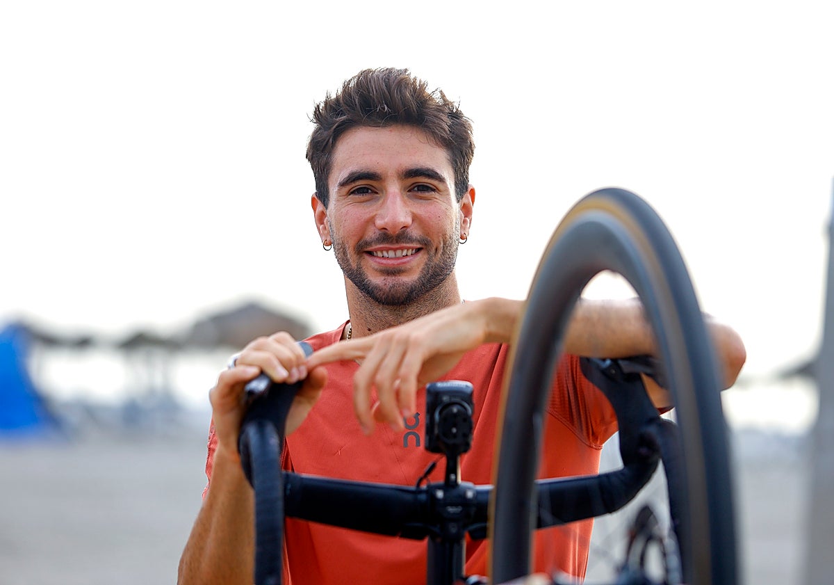 Imagen principal - Alberto González, listo para brillar en casa