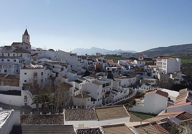 Vista panorámica del pueblo, donde se aprecia la iglesia de San Juan de Letrán.