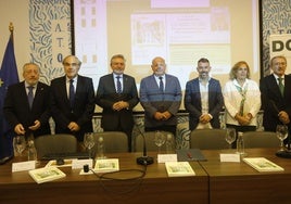 La presentación del libro tuvo lugar en la sede de la Real Academia de Antequera