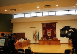 La Corporación de Torremolinos, reunida en sesión plenaria.