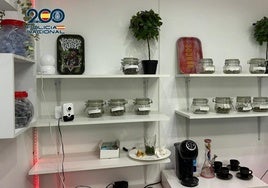 Detienen a tres personas tras desmantelar dos clubes de fumadores de cannabis desde donde se distribuían drogas en Marbella