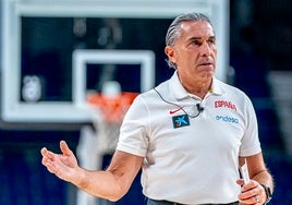 Sergio Scariolo, durante un entrenamiento de la selección.