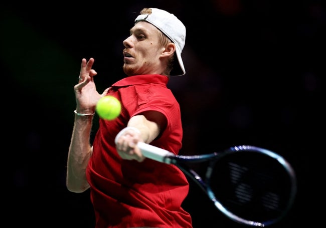 Denis Shapovalov, ahora líder de Canadá.