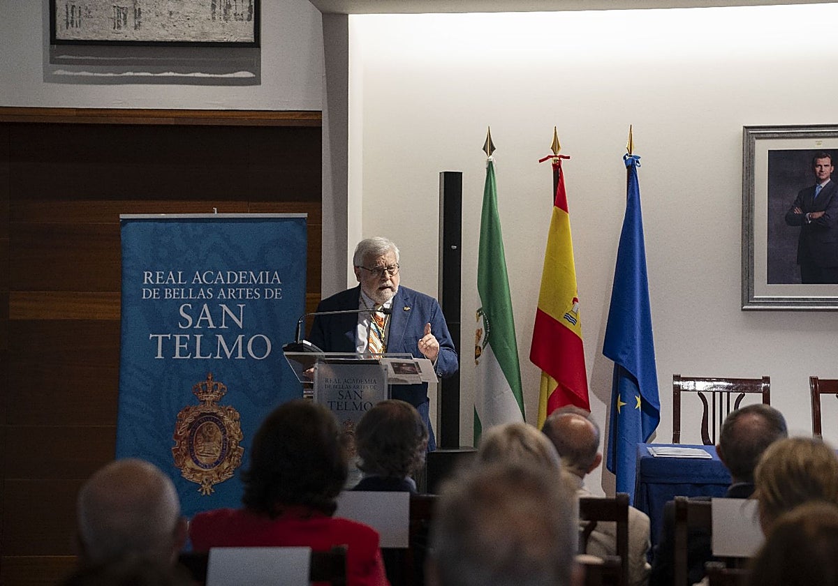 José Manuel Cabra de Luna da una conferencia en honor al que fuera presidente de la Academia de San Telmo Alfonso Canales.