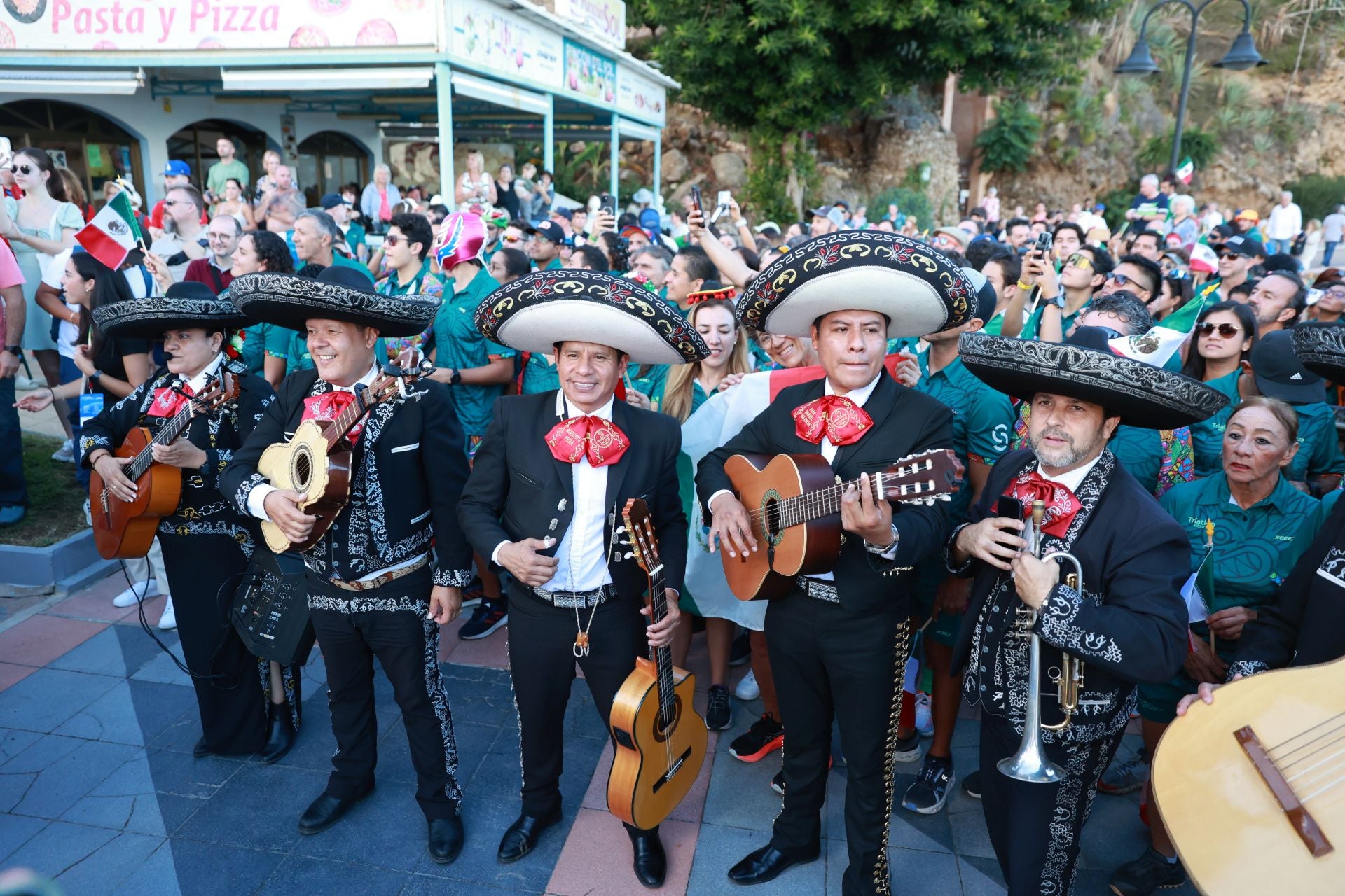 Inauguración y desfile.