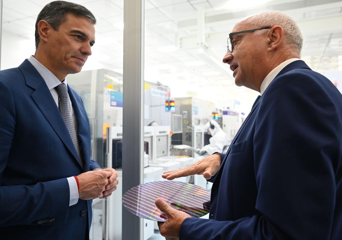 Imagen principal - Pedro Sánchez anuncia que ya se han asignado los primeros 100 millones para la instalación de IMEC en Málaga