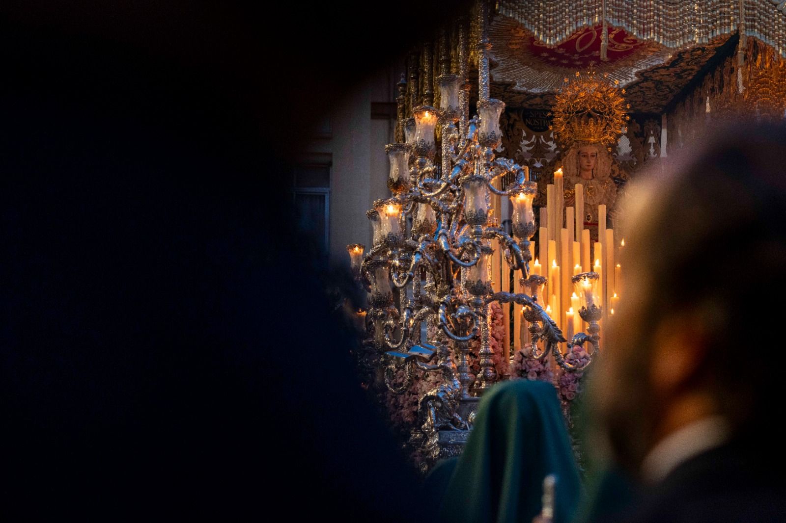 La procesión extraordinaria de la La Virgen de Gracia y Esperanza, en imágenes