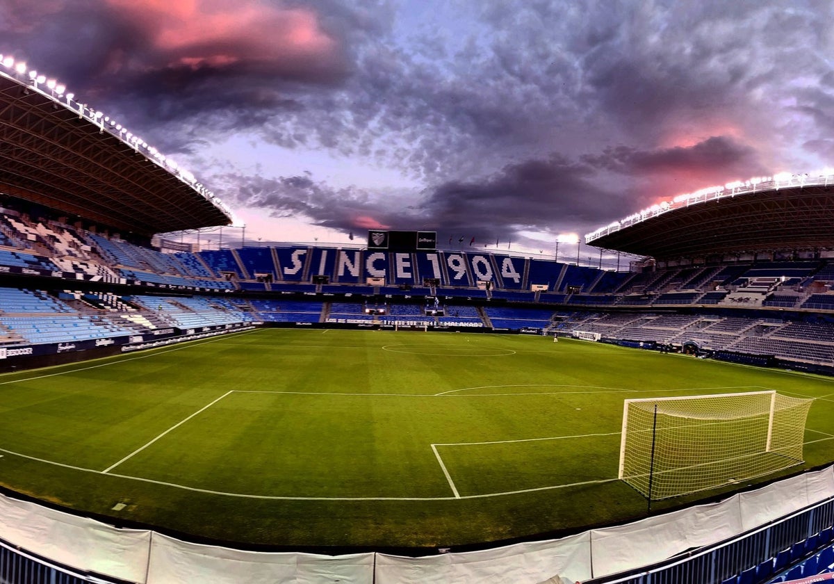 Un atardecer en La Rosaleda.