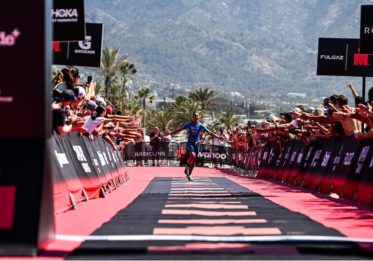 El 'ironman' de Marbella acogerá este domingo a más de 2.000 triatletas