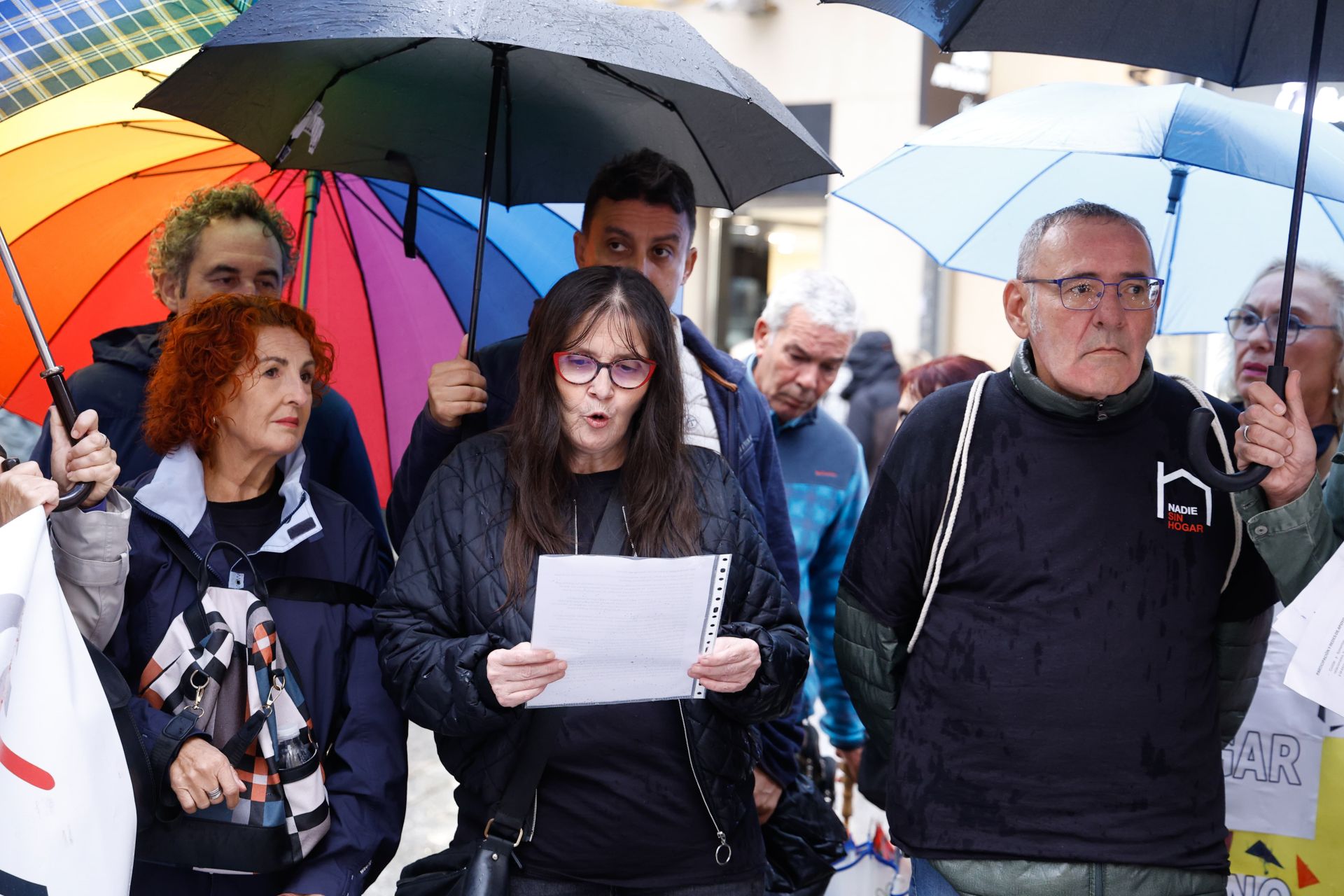 Lectura de testimonios en la plaza de Félix Sáenz, en el acto convocado por Cáritas.