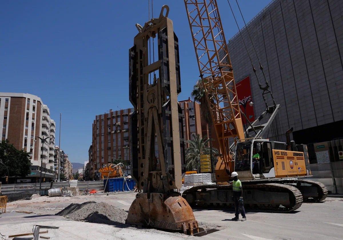 Imagen de archivo de las obras del metro en el entorno del Corte Inglés.