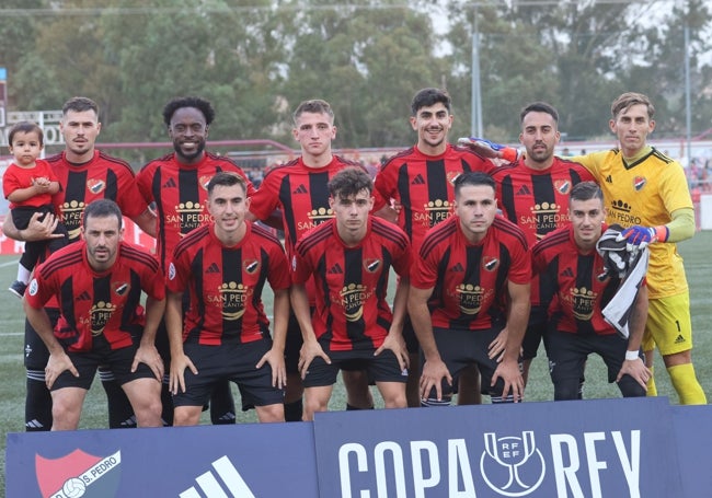 El once del San Pedro en la ronda previa copera.