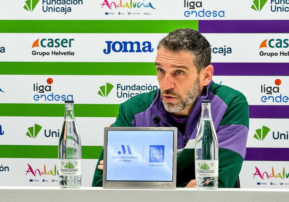 Ibon Navarro, durante la rueda de prensa de este jueves.