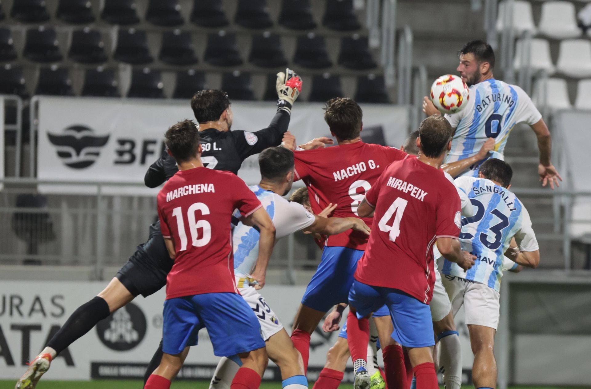 Las mejores imágenes del Estepona-Málaga en Copa del Rey