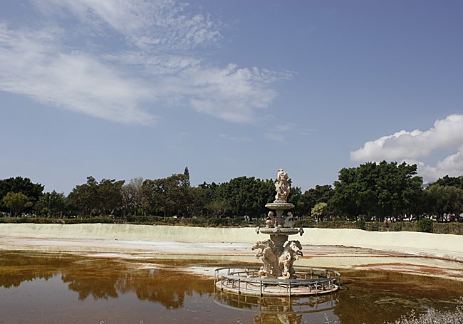 Imagen del lago del Parque de la Batería, tomada el pasado 21 de agosto.