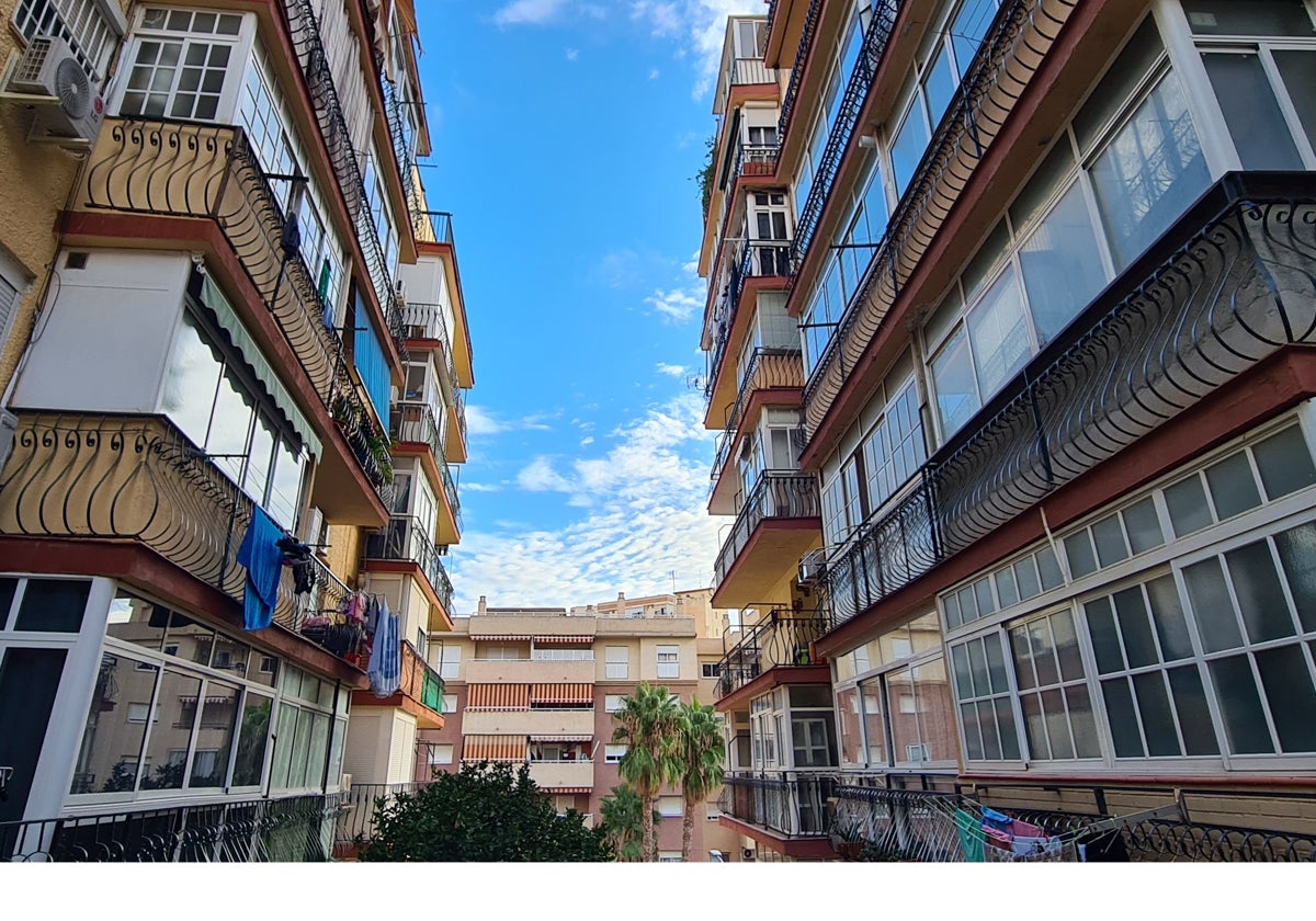 Bloques de pisos en la zona de Los Manantiales de Torremolinos.