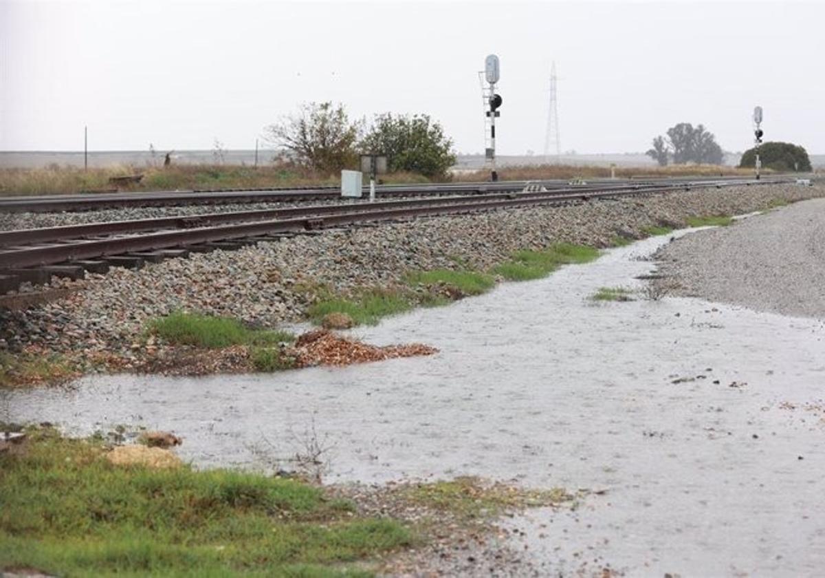 Andalucía reduce a ocho las carreteras cerradas o con cortes de tráfico por los efectos de la Dana