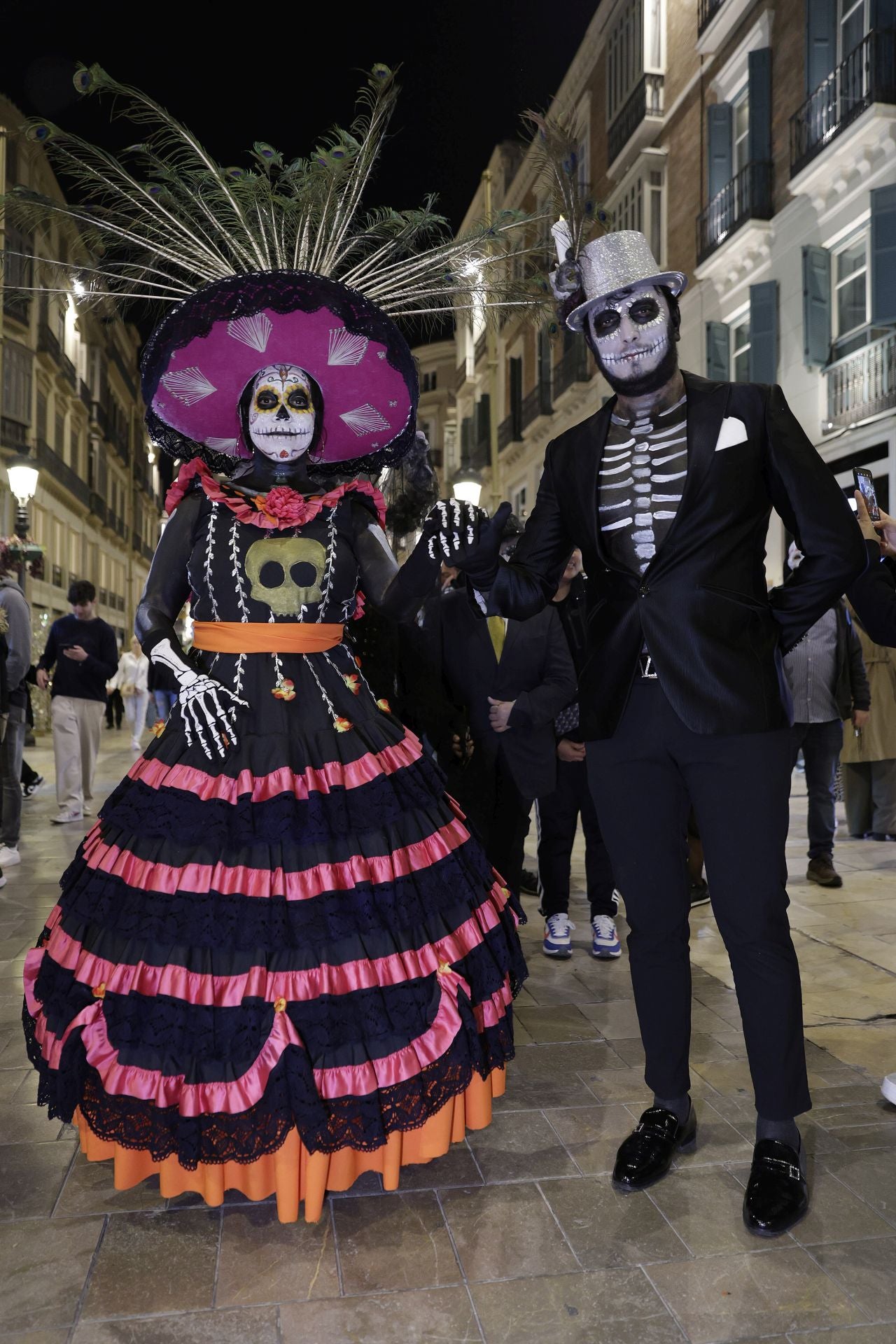 Las imágenes de un Halloween a medias en Málaga