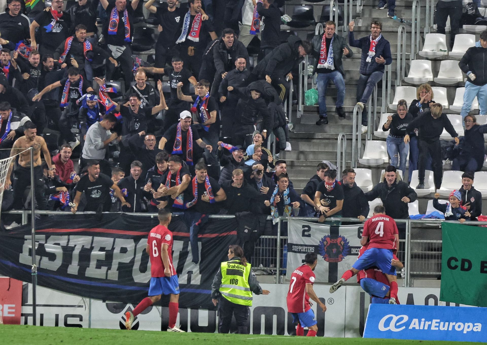 Las mejores imágenes del Estepona-Málaga en Copa del Rey