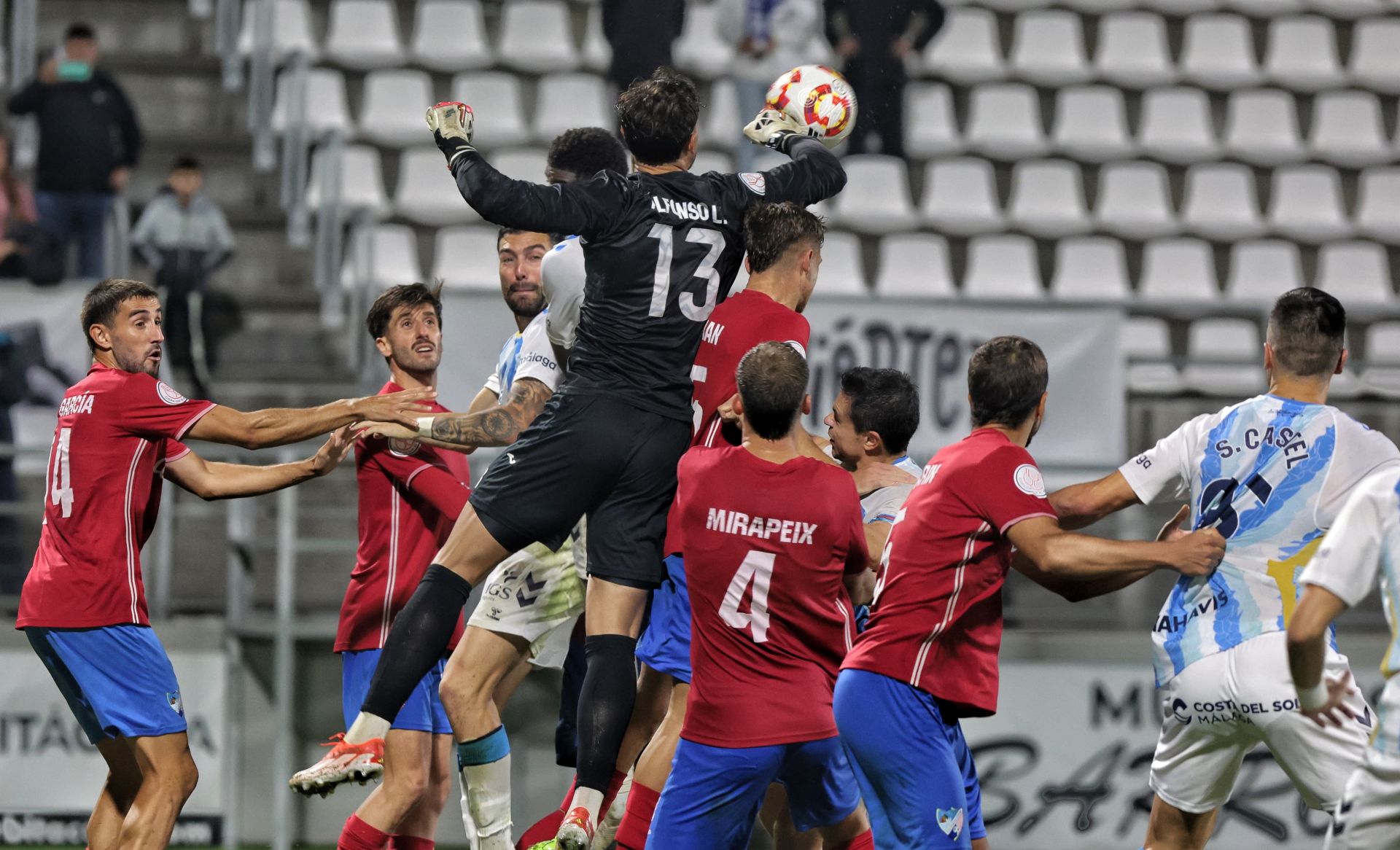 Las mejores imágenes del Estepona-Málaga en Copa del Rey