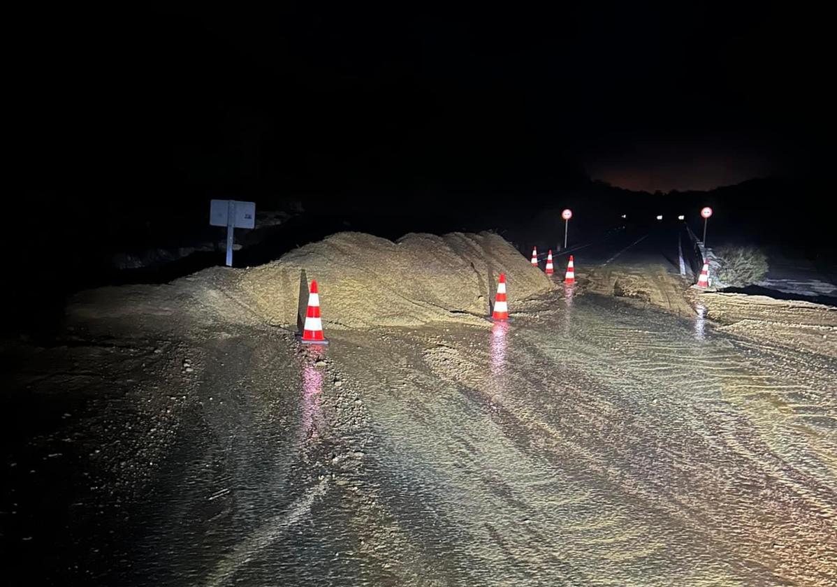 Los accesos a Tolox se han visto afectados por la lluvia.