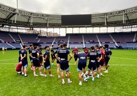 La plantilla del Levante, en un entrenamiento reciente en el Ciudad de Valencia.