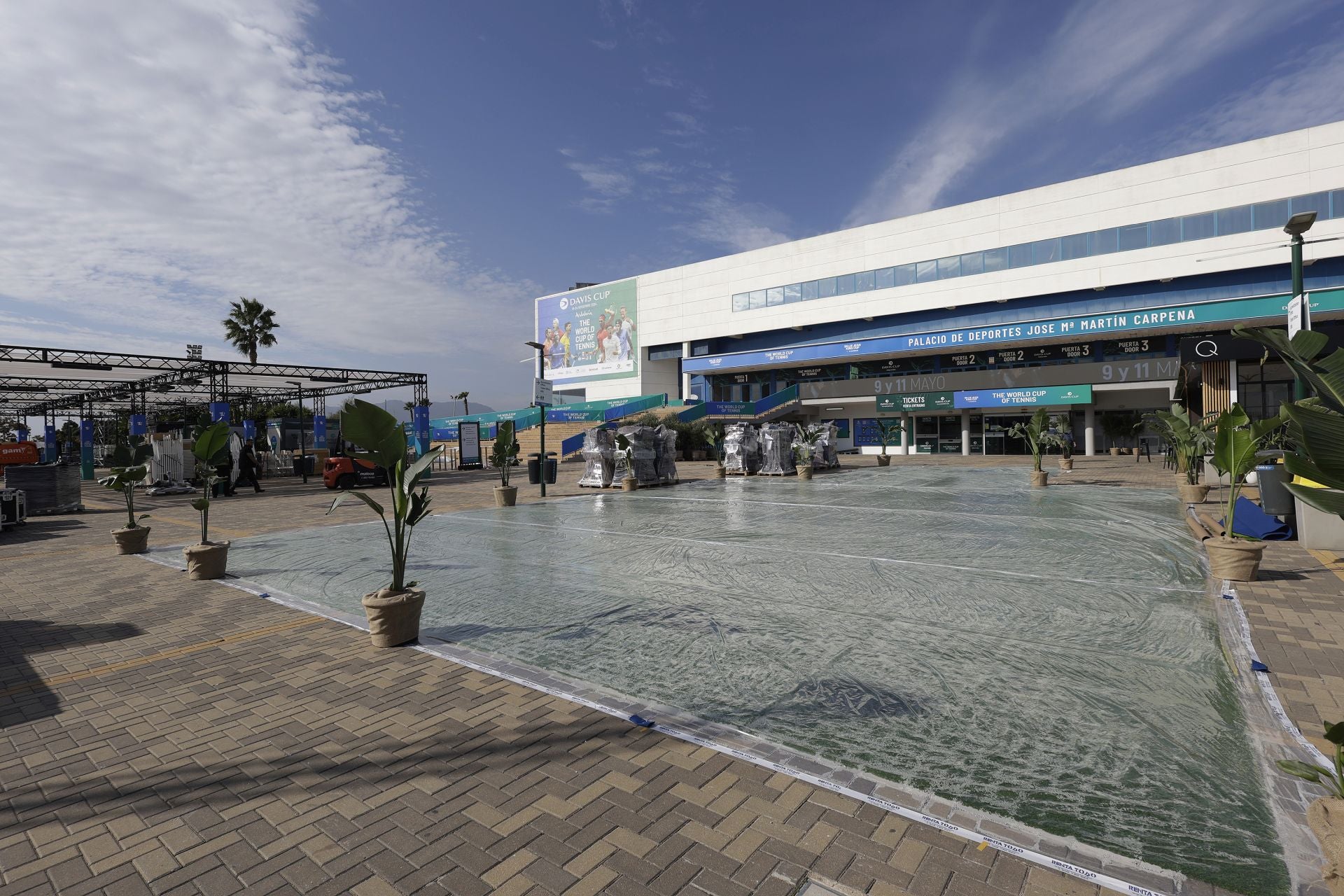 Las fotos de cómo queda la pista de tenis y el montaje para la Billie Jean King en Málaga