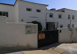 Fachada del Colegio Público Remedios Rojo.