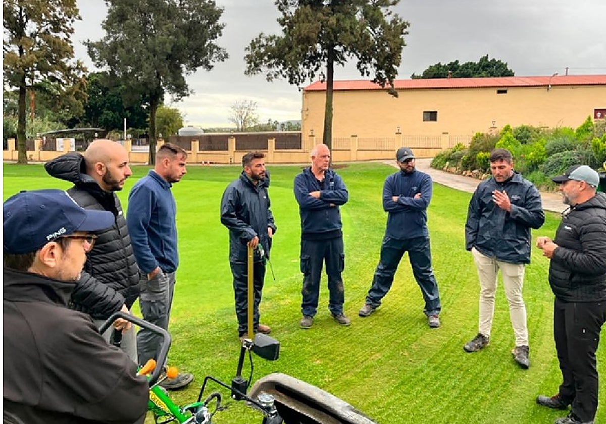 Imagen principal - El Club de Golf Guadalhorce trabaja a contrarreloj cara al Open de España