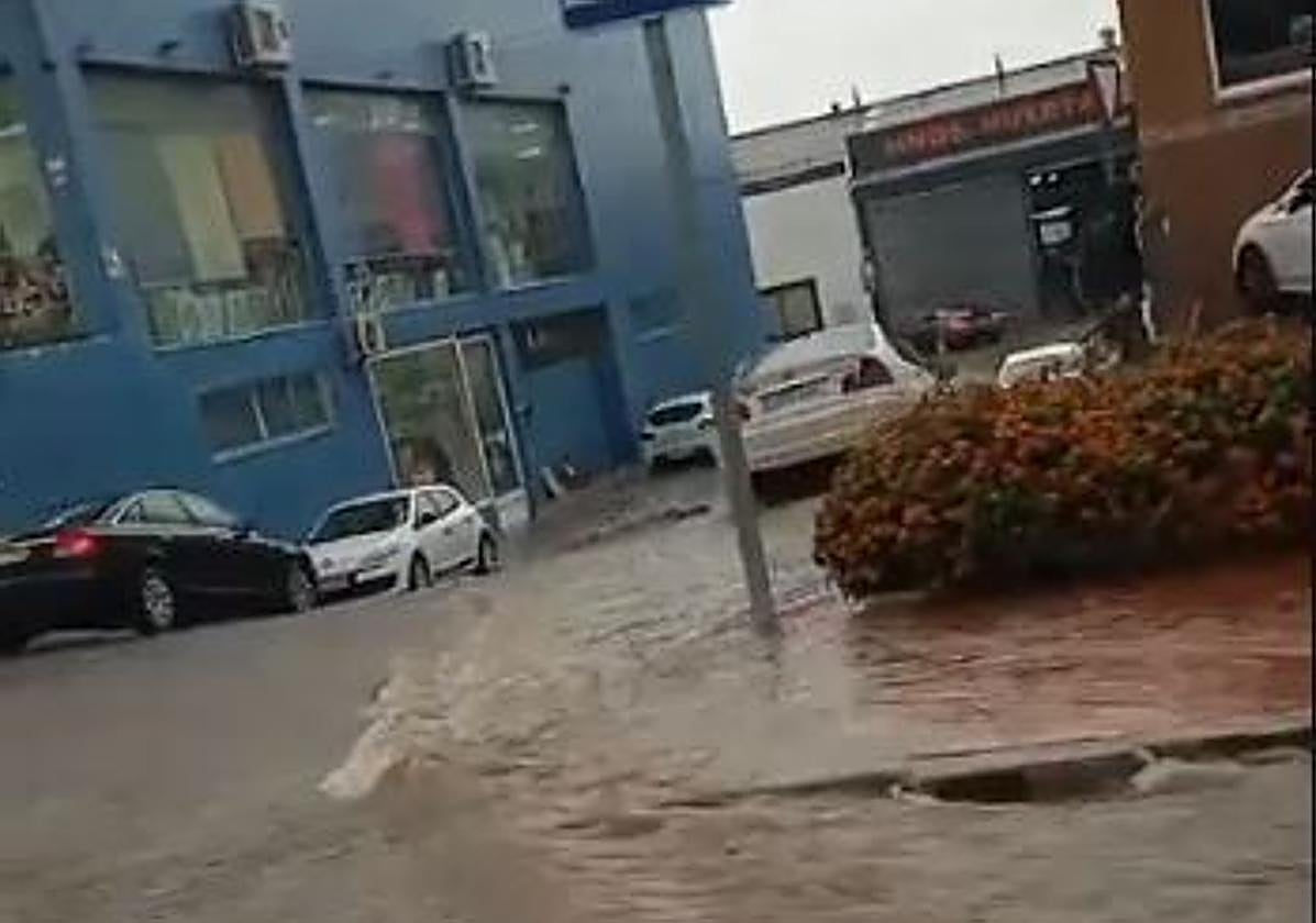 La tromba en Coín ha sido de 26 litros por metro cuadrado en apenas una hora.