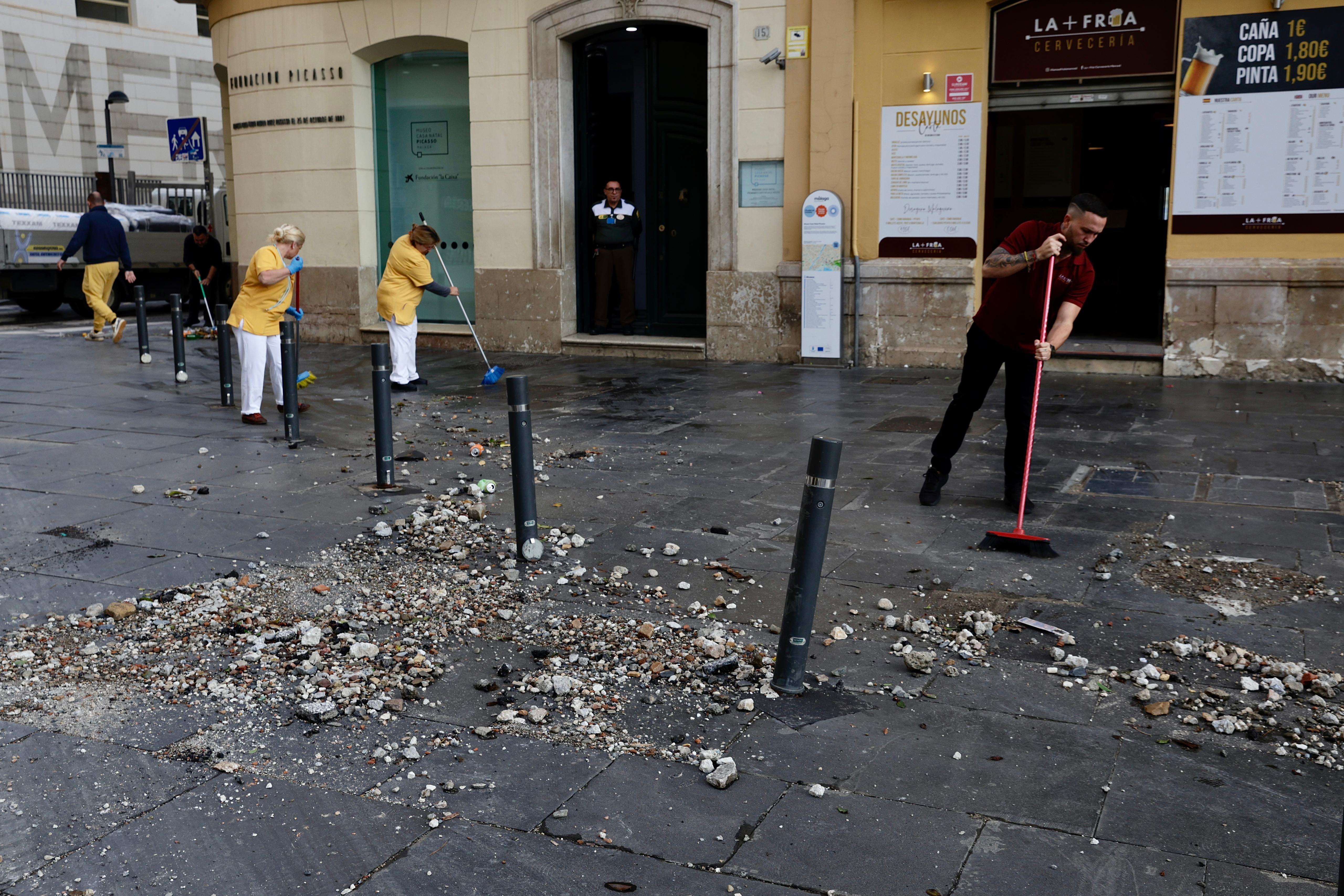 Así amanece el Centro de Málaga y sus comercios tras las inundaciones