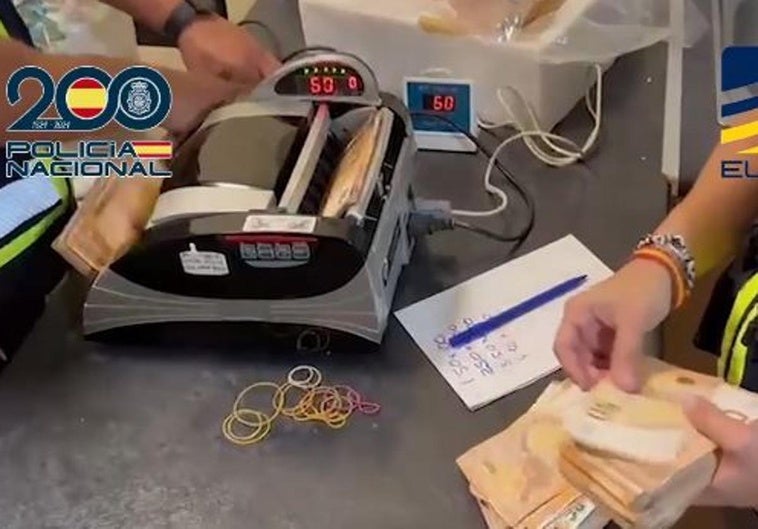 Detienen en Marbella al jefe de una organización que estafó 17 millones de dólares en criptomonedas