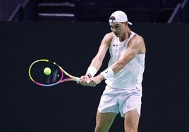 Primer entrenamiento de Rafa Nadal en la pista del Carpena en Málaga