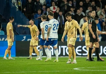 El Málaga, imbatido cuando juega con uno menos