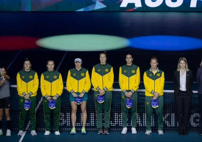 El equipo australiano, en la ceremonia inicial.