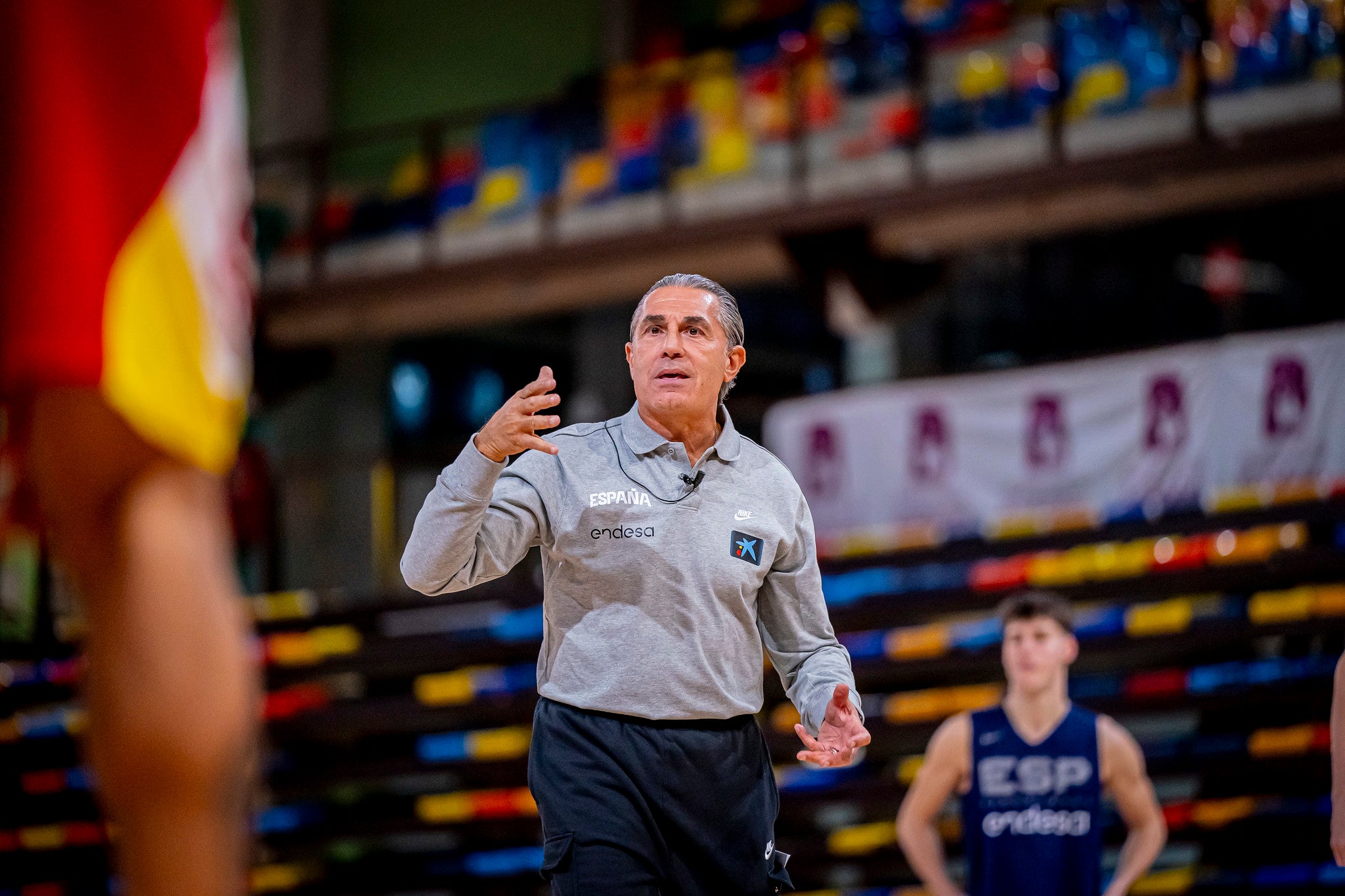 Los jugadores del Unicaja y Saint-Supéry ya sudan con la selección