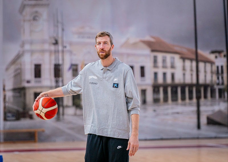 Los jugadores del Unicaja y Saint-Supéry ya sudan con la selección