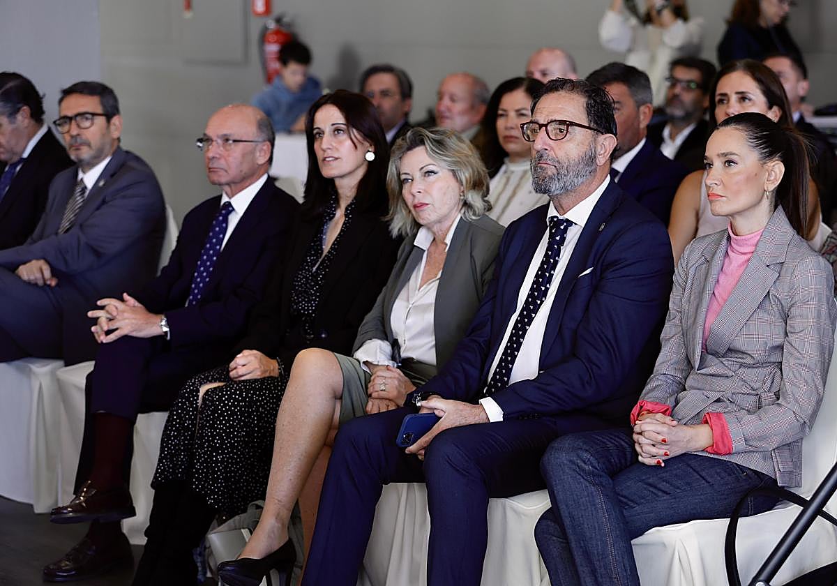 Fotos: Foro el Puerto de Málaga, eje del comercio internacional