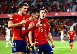 El malagueño Bryan Zaragoza celebra su gol con España, que dio la victoria a la selección española ante Suiza.