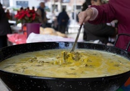 Porra caliente con seta en plena cocina.