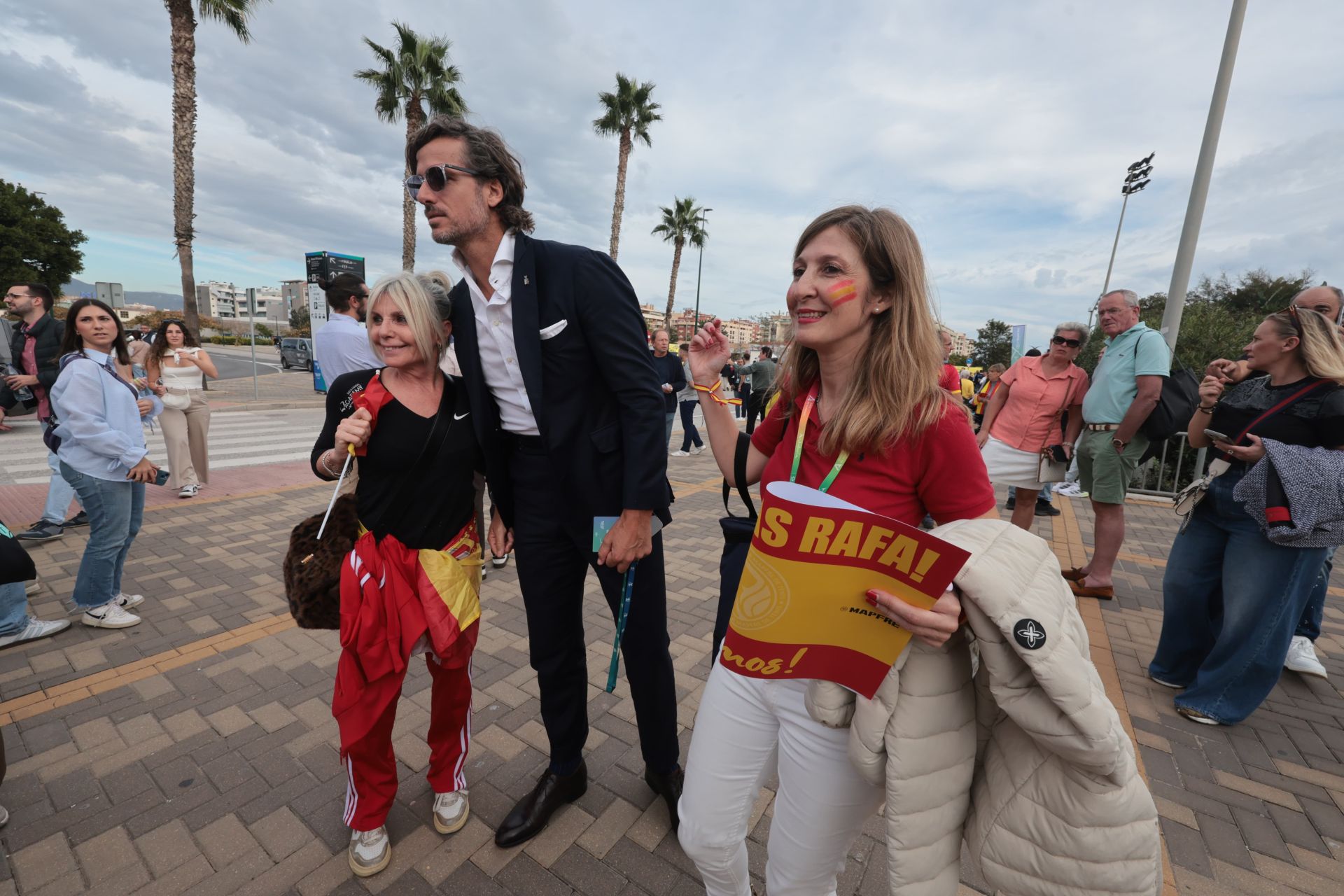 Ambiente a las puertas del Martín Carpena antes del partido 