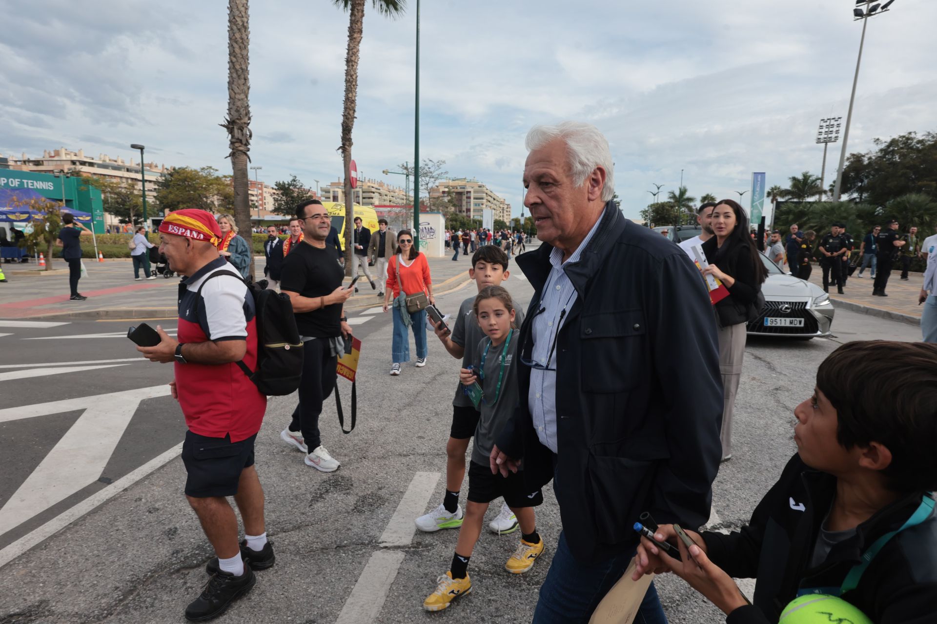 Ambiente a las puertas del Martín Carpena antes del partido 