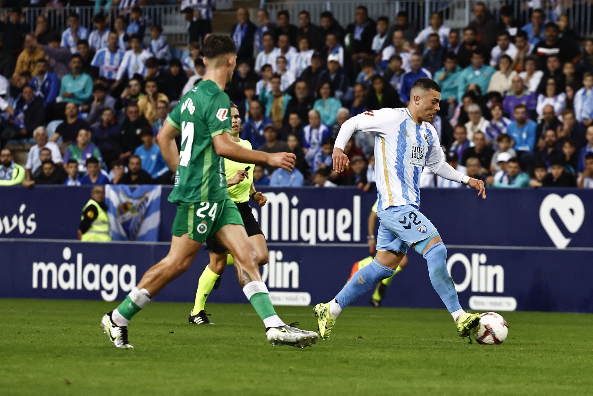 El Málaga - Racing, en imágenes