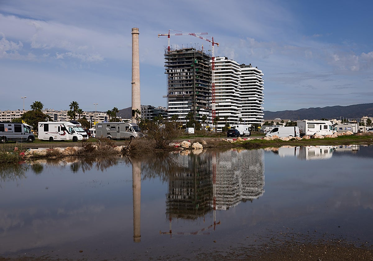 Las tres torres de pisos de lujo levantadas por Metrovacesa y Sierra Blanca en Torre del Río.