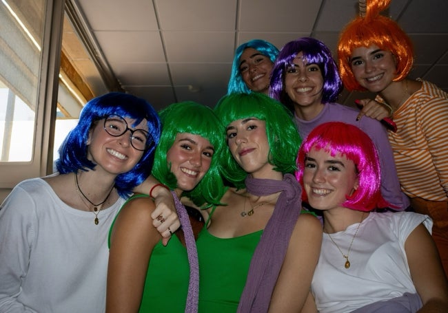Alumnos de Medicina disfrazados de la temática.