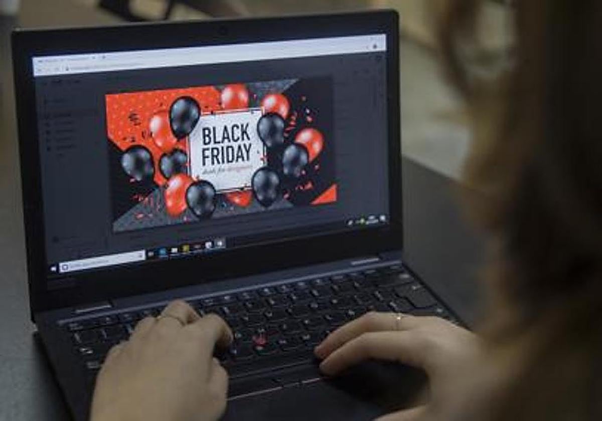 El decálogo de la Policía Nacional para no sufrir una estafa durante el 'Black Friday'