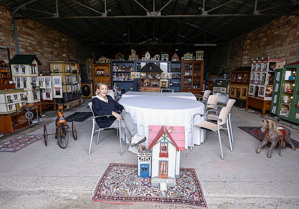 Casas de muñecas sin casa: una colección malagueña sale a la venta por un millón de euros