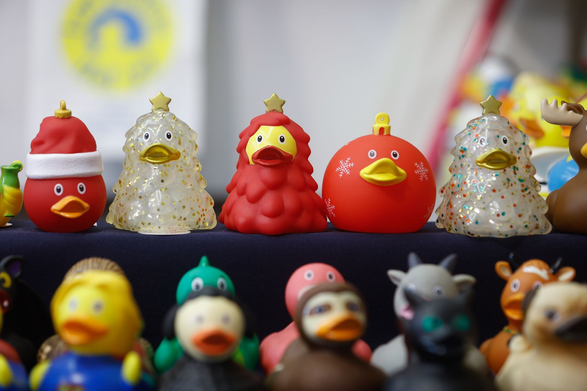 Puestos navideños en el Muelle Uno