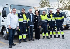 Cuatro operarios de Smassa parten a Valencia para continuar colaborando con la retirada de vehículos