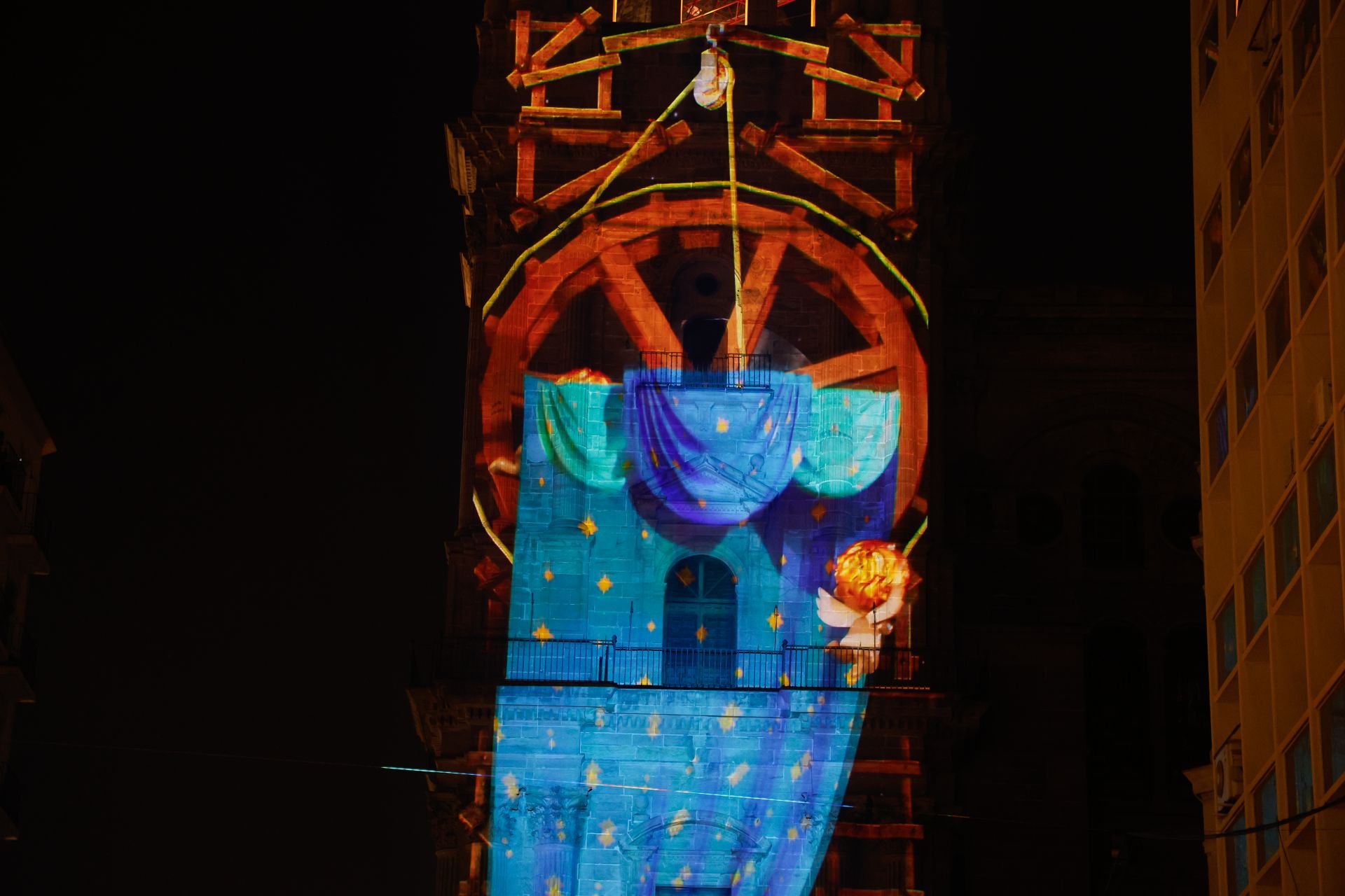 El videomapping de la Catedral de Málaga se estrenó este domingo